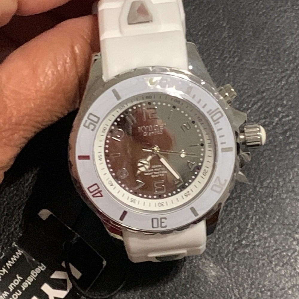 NWT White KYBOE Silicone Band Silvertone Face Unisex Mariner Watch No Box